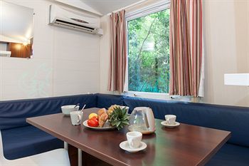 Best Holiday Hotell Grimaud Eksteriør bilde