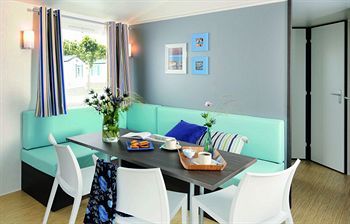 Best Holiday Hotell Grimaud Eksteriør bilde